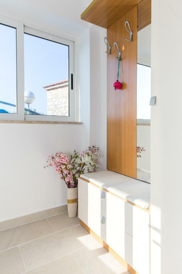 Apartman Ivona Malinska Exterior photo